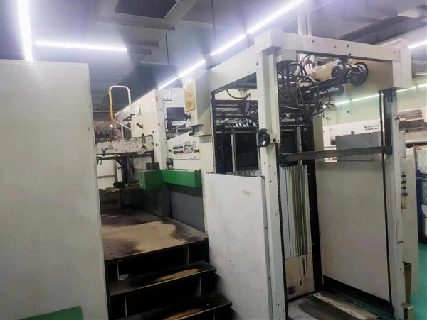 Używana maszyna do sztancowania na gorąco firmy Bobst